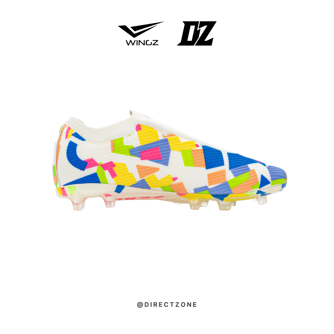 Wingz Sport Soccer Shoes - Crazy Knit Laceless Flyknit - Off White