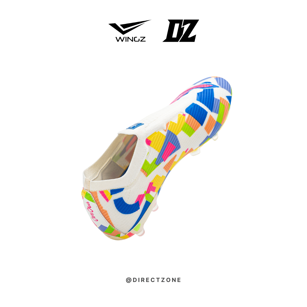 Wingz Sport Soccer Shoes - Crazy Knit Laceless Flyknit - Off White